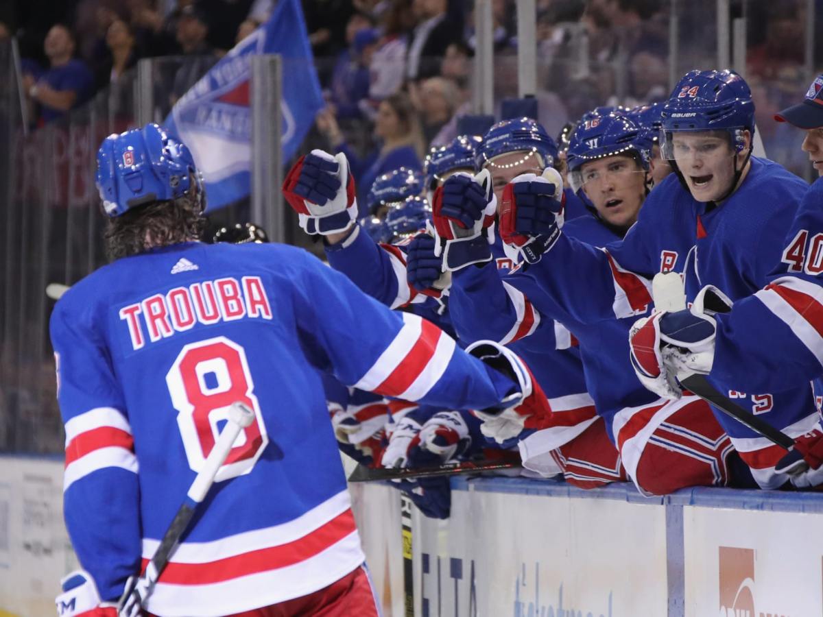 Reprise et points d’interrogation : La&nbsp;défense.